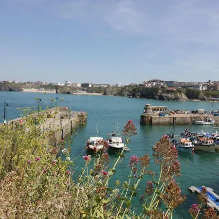 Flat 4 * New Quay